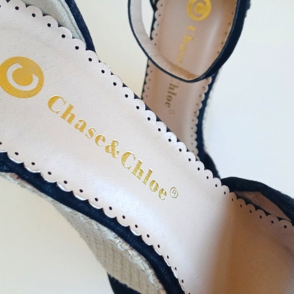 *Relisted* Chase & Chloe Women's Black Lace Criss Cross Toe Wedges Platforms 7 - Picture 8 of 16